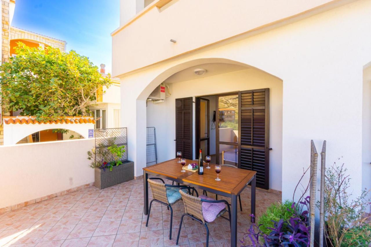Apartment And Room Bacic Metajna Exterior photo