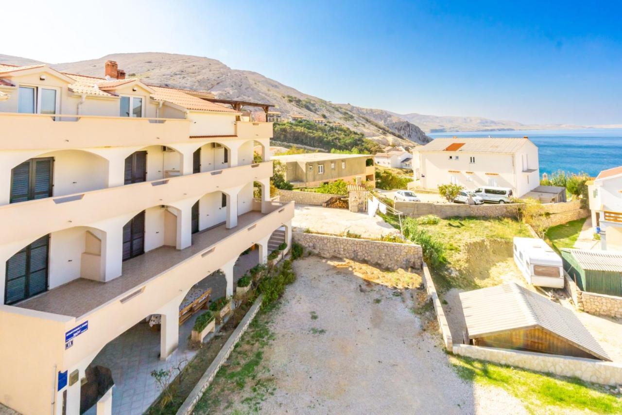 Apartment And Room Bacic Metajna Exterior photo